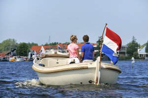 Het water op in een van de mooiste sloepen